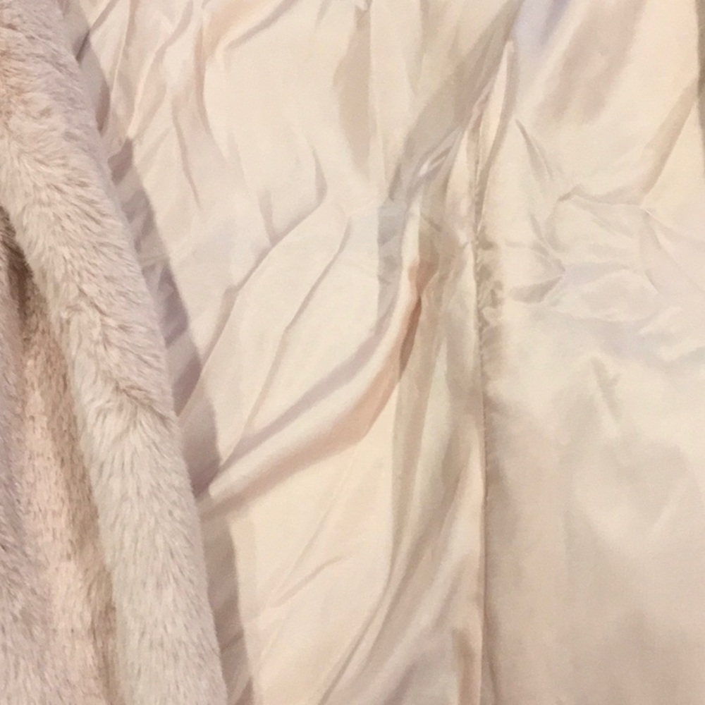 Blush Pink longline Faux Fur Coat. Only size 4!!! - Picture 7 of 8